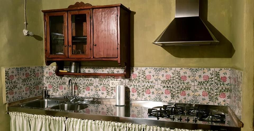Agriturismo Fiore Di Campo แฟร์โม ภายนอก รูปภาพ
