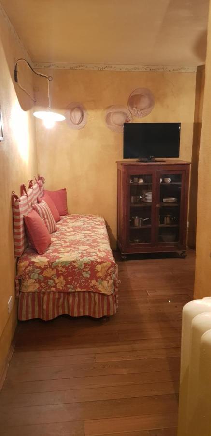 Agriturismo Fiore Di Campo แฟร์โม ภายนอก รูปภาพ