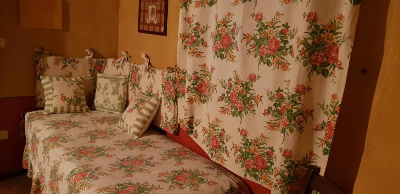 Agriturismo Fiore Di Campo แฟร์โม ภายนอก รูปภาพ
