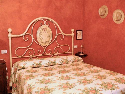Agriturismo Fiore Di Campo แฟร์โม ภายนอก รูปภาพ